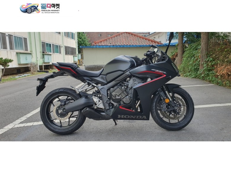 혼다 CBR 650 R E 클러치 2025년식 혼다 CBE650R E 클러치 판매합니다...