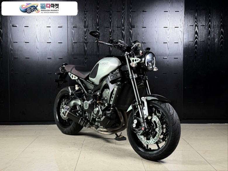 야마하 XSR 900 2016년식 정품 떼르미뇨니 풀배기 머플러 구변완료, 관리잘된 스포츠 네이키드 차량