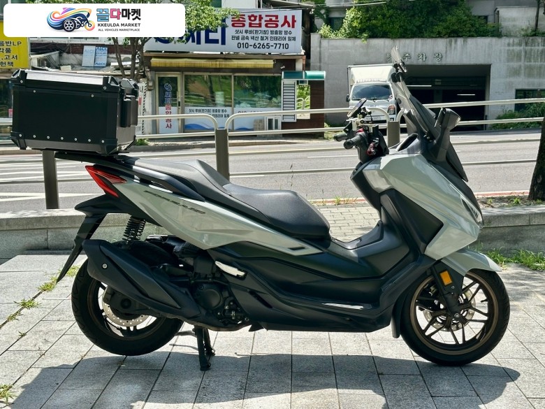 혼다 포르자 350 2025년식 혼다 국민 빅스쿠터 포르자350 판매합니다.