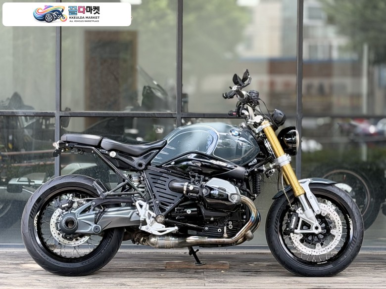 BMW R 나인 T 2016년식 BMW 알나인티 2016년식 깔끔한 차량 판매 합니다.