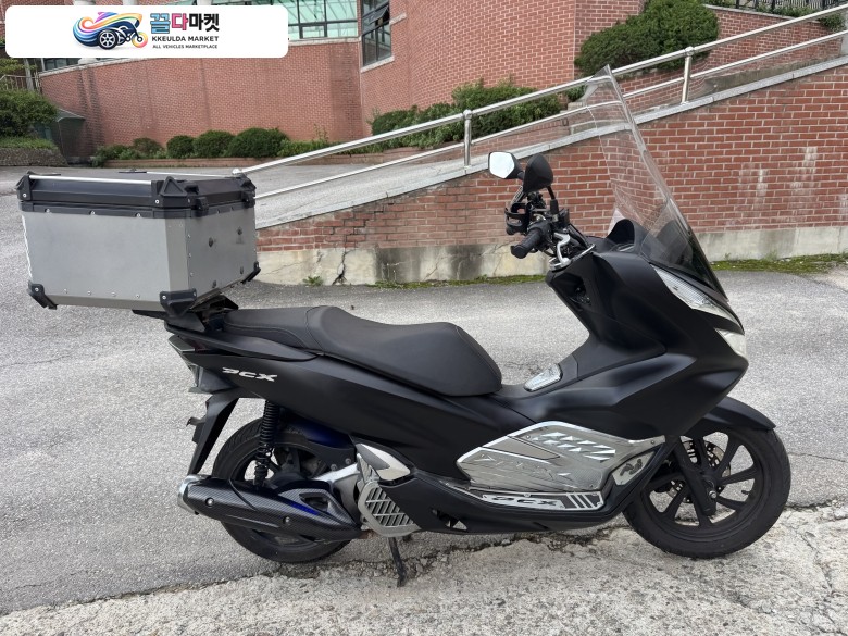 혼다 PCX 125 FI 2019년식 혼다 더뉴 PCX125 스마트키차량 짧은키로수 판매합니다