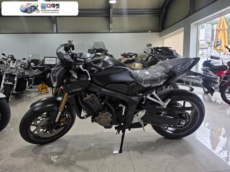 혼다 CB 650 R E 클러치 2026년식 모든 신차 차량 주문 가능합니다. TAX100% 혼다 CB650R E Clutch