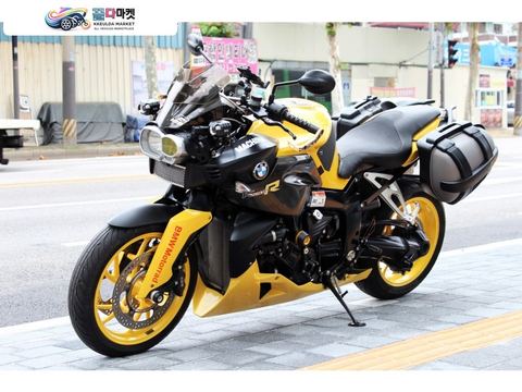 BMW K 1200 R 2006년식 중고오토바이매입 전문 / BMW K1200R 동급대비 특급 컨디션 풀점검 차량 판매 / 대차 환영 / 무이자 카드 할부