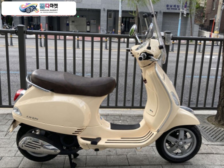 베스파 LX 125 2010년식 베스파 LX125 2v 2010년식 판매합니다 ( 키로수 짧음)