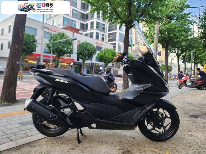 혼다 PCX 125 ABS 2021년식 유성바이크   전차종 매입가능   대차 가능  깔끔  합니다