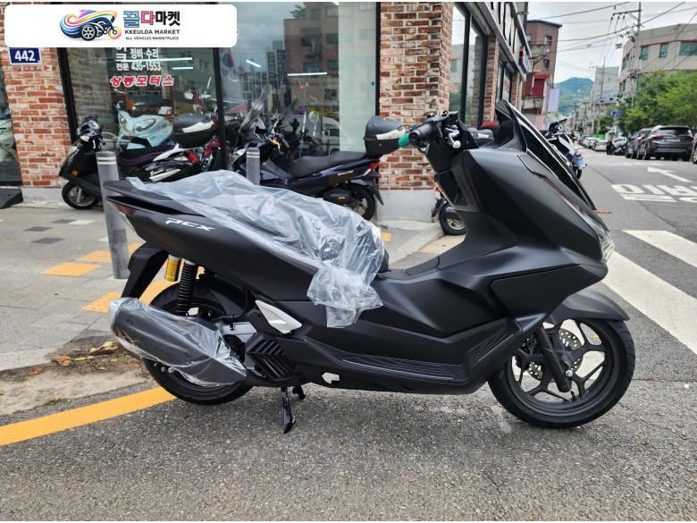 혼다 PCX 125 ABS 2026년식 26년식 혼다 PCX125 블랙 판매합니다.