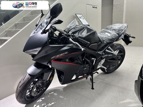 혼다 CB 650 R E 클러치 2026년식 혼다코리아 CBR650R E클러치 신차 2026년식 최장 16개월 무이자 카드 결제 / 신한 마이카 가능