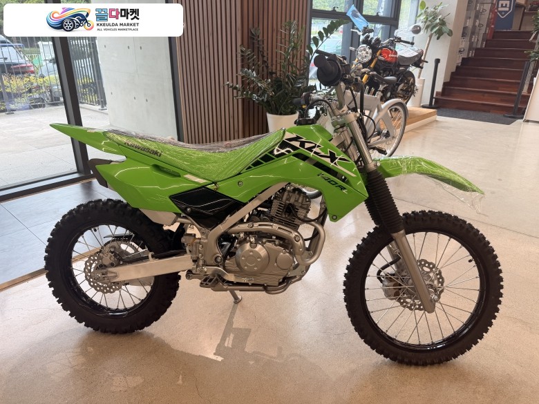 가와사키 KLX 140 2025년식 25년식 가와사키 KLX 140RL 판매합니다.