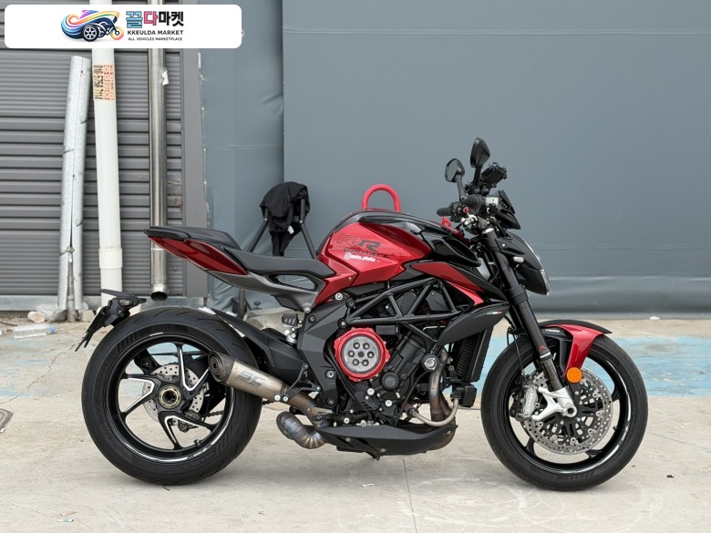 MV-아구스타 브루탈레 800 RR 2023년식 23년식 브루탈레800rr 판매합니다