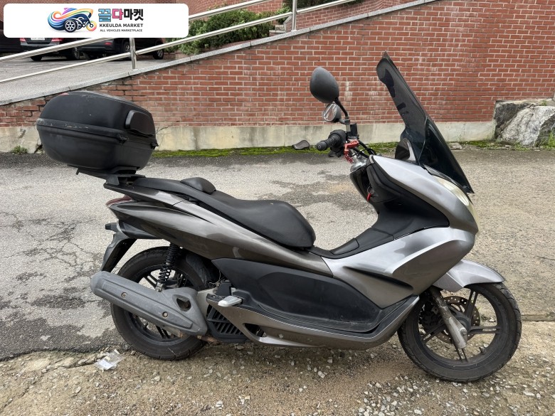 혼다 PCX 125 FI 2010년식 혼다 pcx125 10년식 짧은키로수 판매합니다