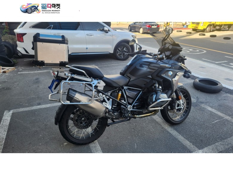 BMW R 1250 GS 2022년식 BMW R1250GS~~2022년식 7200KM주행 삼박스 아크라포빅~트리플블랙~