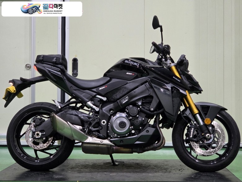 스즈끼 GSX S 1000 2024년식 스즈키GSX-S1000 24년식 6천km신차급 최저가 판매 합니다.