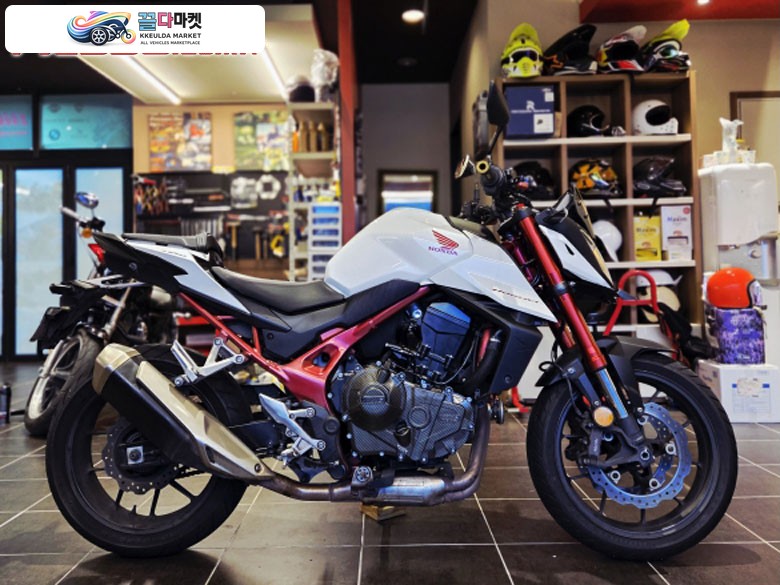 혼다 CB 750 호넷 2023년식 혼다 호넷750 급매합니다