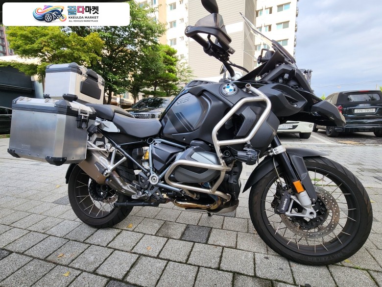 BMW R 1250 GS 어드벤처 2022년식 R1250GSA 트리플 블랙 아크라포빅 구변완료