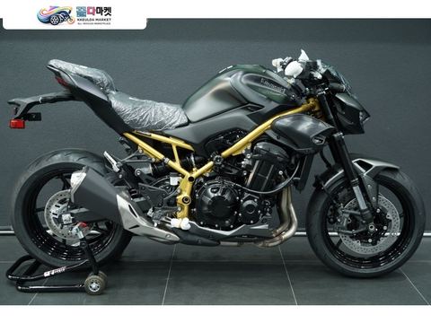 가와사키 Z 900 ABS 2026년식 26년 가와사키 슈퍼 네이키드 Z900  판매합니다. 골드