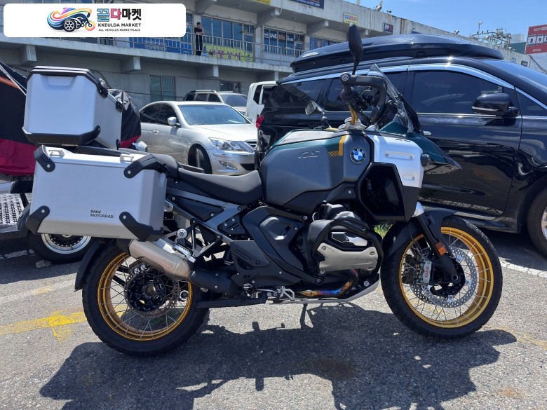 BMW R 1300 GS 어드벤쳐 2025년식 BMW R1300GS Option 719 25년식 판매합니다