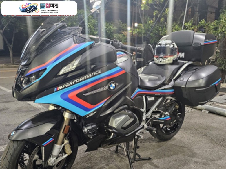 BMW R 1250 RT 2023년식 23년식 R1250RT 팝니다.