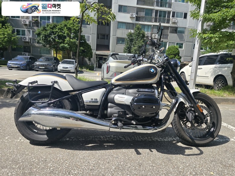 BMW R 18 2023년식 R18 스페셜칼라팝니다
