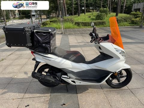 혼다 PCX 125 FI 2017년식 혼다 PCX125 17년 근본 가성비차량 화이트컬러 스마트키