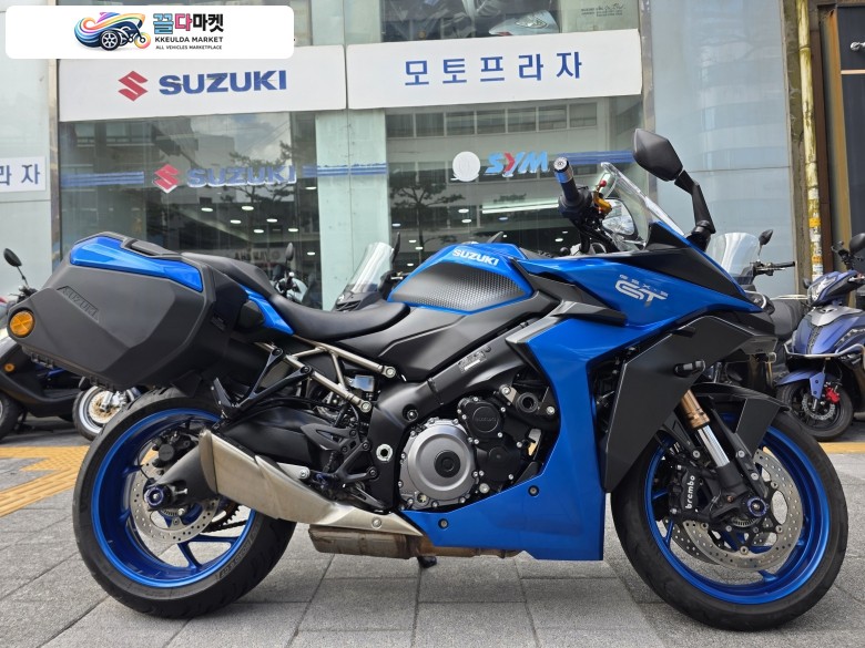 스즈끼 GSX S 1000 GT 2023년식 스즈키 GSX1000GT 2023년식 상태 좋은 차량 판매합니다.