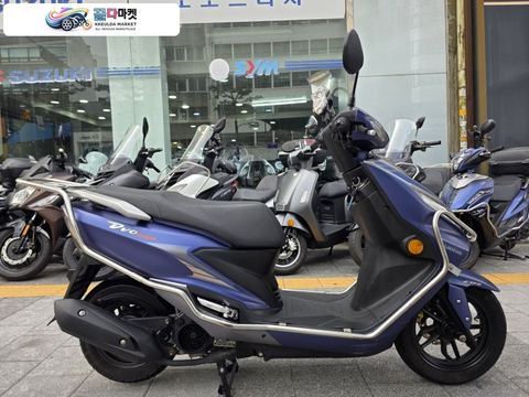 하우즈 디보 125 2022년식 하우즈 디보125 상태 좋은 매물 판매합니다.