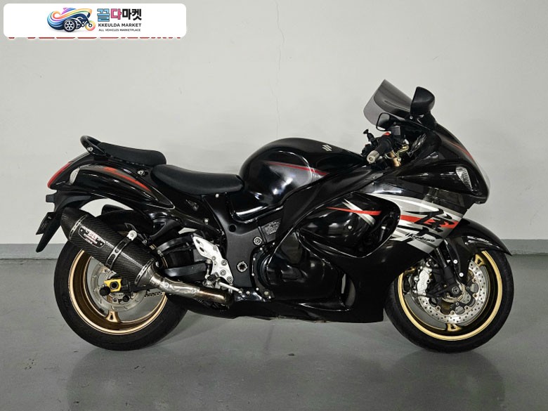 스즈끼 하야부사 2015년식 스즈키 GSX-1300R 하야부사 팝니다