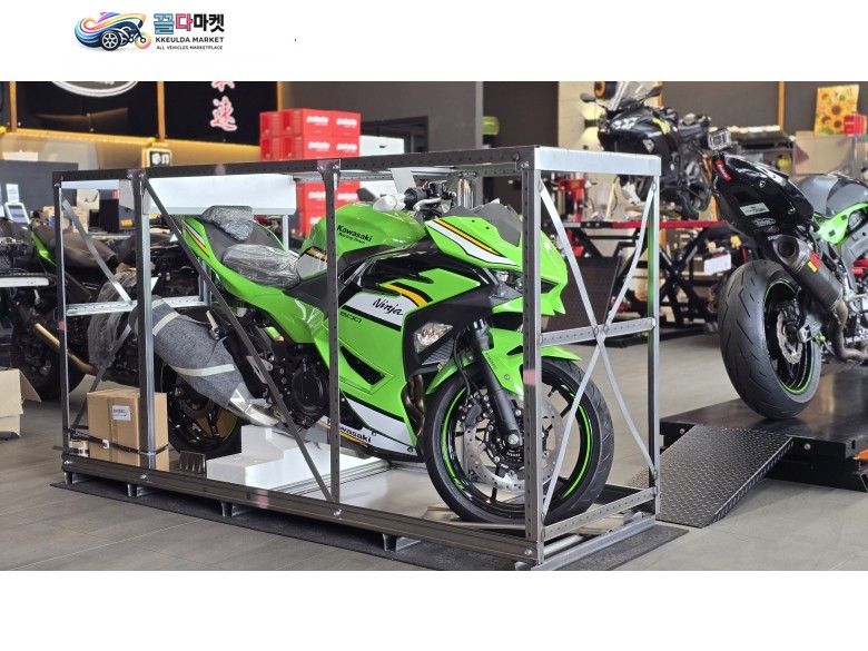 가와사키 닌자 500 R 2025년식 가와사키 2025 닌자500 프로모션