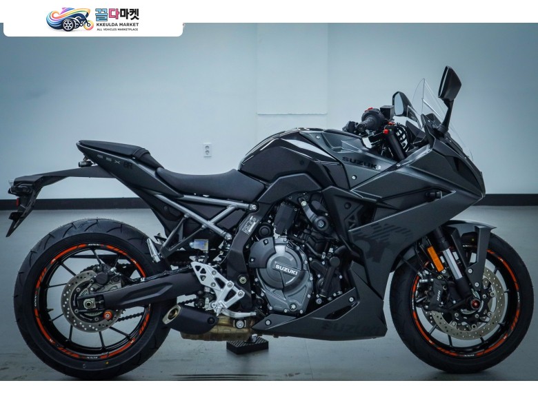 스즈끼 GSX 8 R 2024년식 『  루바이크  』 믿고 맡기는 이륜차 거래소 _  스즈키 GSX - 8R 판매합니다. [ 대차/위탁/매입 ]