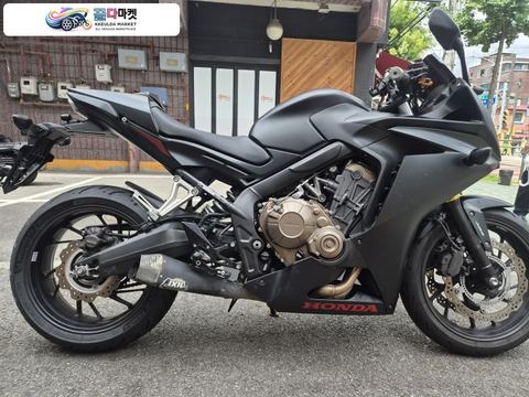 혼다 CBR 650 F 2018년식 2018년식 cbr650f 다양한 옵션 소모품 올 교체 차량 판매 합니다.
