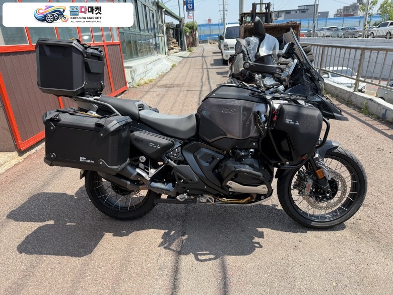 BMW R 1300 GS 어드벤쳐 2025년식 BMW R1300GS Adventure Triple Black (2025년식 / 풀옵션)
