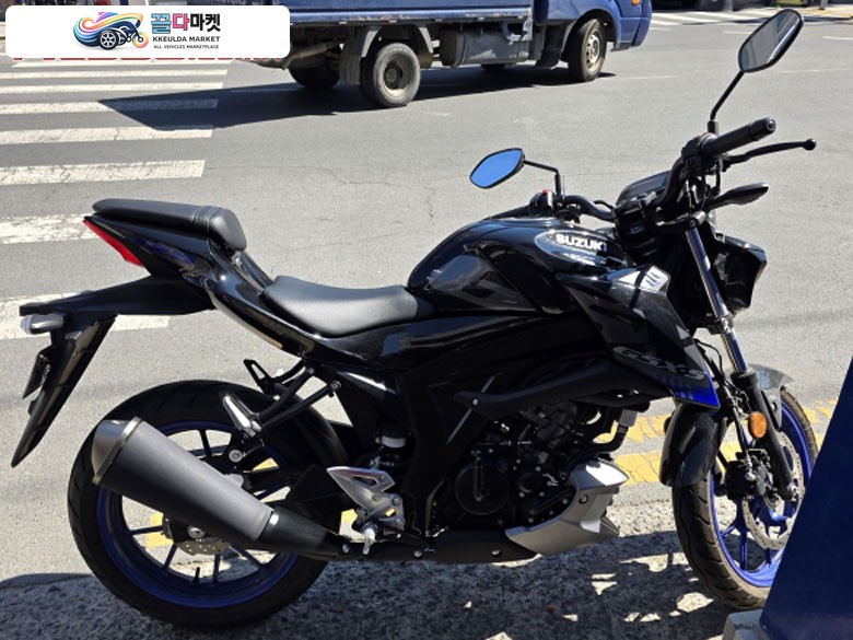 스즈끼 GSX S 125 ABS 2023년식 스즈키 gsx-s125abs 800km 팔아요