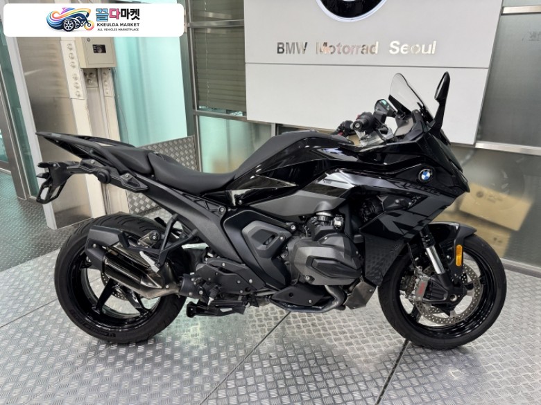 BMW R 1300 RS 2026년식 [BMW 인증 중고] Style Triple Black / 제조사 보증기간 28년 09월 09일 까지