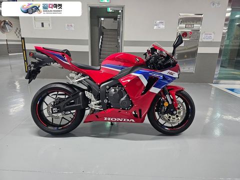 혼다 CBR 600 RR 2025년식 cbr600rr 25년 8월출고 짧은 신차급 바이크 1인 신조 판매합니다