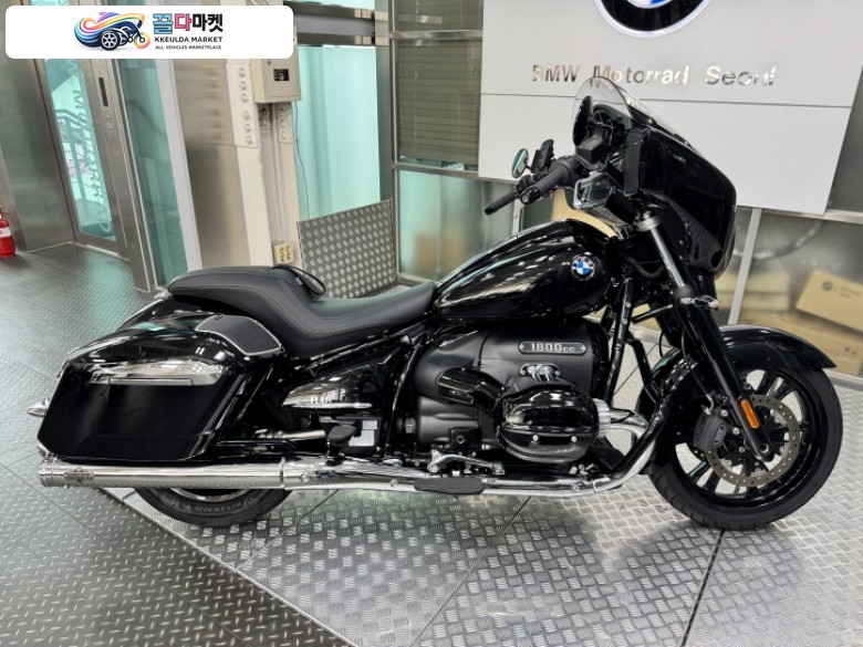 BMW R 18 B 2023년식 [BMW 인증 중고] Vance & Hines 머플러 , 엔진보호바 , 휴대폰거치대 장착