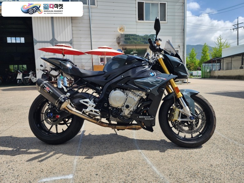 BMW S 1000 R 2018년식 [중고] 고성능 하이퍼 네이키드의 정석, BMW S1000R 네이키드 스포츠 바이크 풀옵션