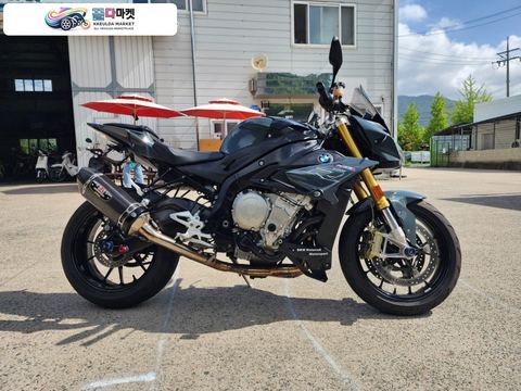 BMW S 1000 R 2018년식 [중고] 고성능 하이퍼 네이키드의 정석, BMW S1000R 네이키드 스포츠 바이크 풀옵션