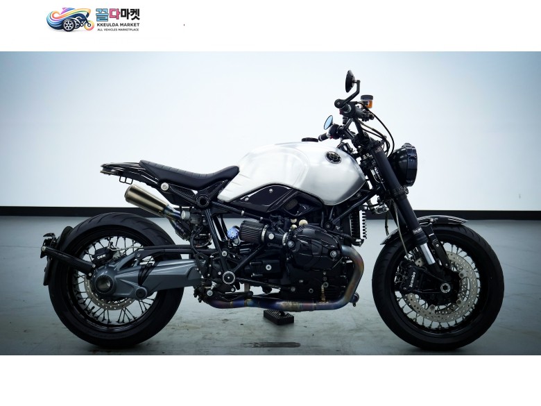 BMW R 나인 T 스크램블러 2014년식 [ 매버릭바이크 ] / 카페레이서 감성의 끝, 유닛개러지 풀 커스텀 BMW R nineT 판매합니다.