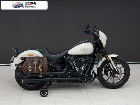 할리데이비슨 로우라이더 ST 2023년식 23년 8,200km / 랜딩기어 달린 로우라이더S 신차급 차량 판매합니다.