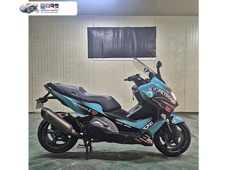BMW C 650 스포츠 2017년식 BMW C650S/17년식/4.7만km/명의이전O/아크라포빅구변O/판매합니다