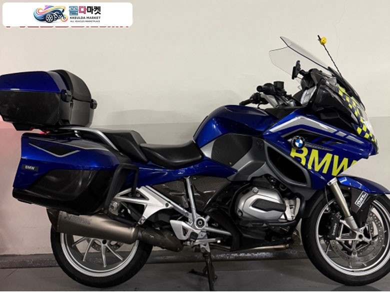 BMW R 1200 RT 2016년식 이전등록대행,배송무료 16년식 BMW R1200RT 짧은키로수 아크라포빅등 옵션다수차량 판매합니다.