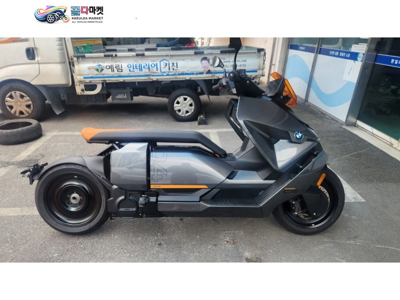 BMW CE 04 2023년식 럭셔리 전기 스쿠터~~bmw ce04~~2023년식 무사고~