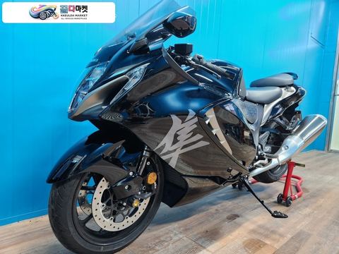 스즈끼 하야부사 2025년식 25년식 하야부사 2600km 주행(무사고,무꿍.) 신차급이라 크케드릴말씀이없네여