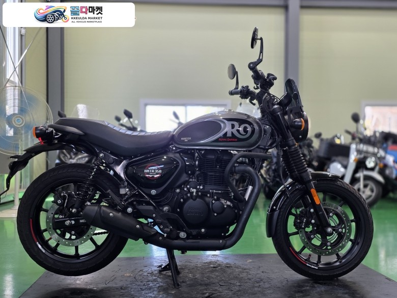 로얄엔필드 헌터 350 2023년식 로얄엔필드 헌터350 23년식 9천km연식대비 짧은키로수 최저가 판매합니다