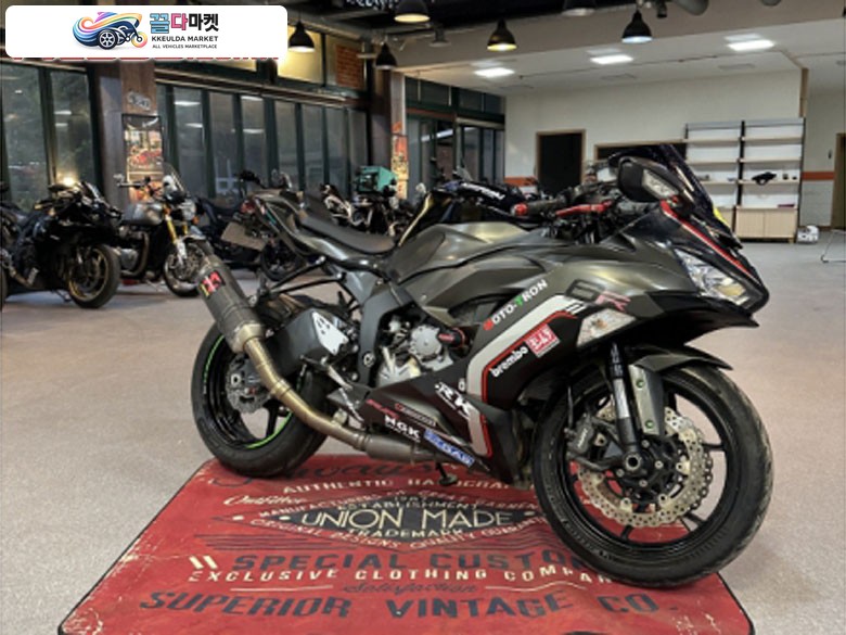 가와사키 닌자 6 R 2021년식 이전가능! 21년식 머플러구변 닌자zx-6r
