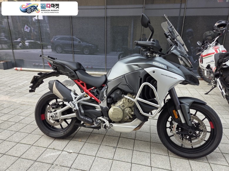 두카티 멀티스트라다 V4 S 2023년식 23년식, 보증 26년 12월 19일 까지 / 멀티스트라다 4vs 판매합니다.