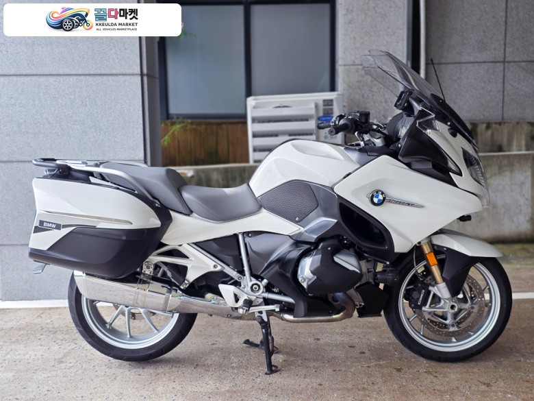 BMW R 1250 RT 2019년식 2019년식 순백의 R1250RT 컴포트시트 장착(골드넘버) 깔끔한 차량 판매합니다.