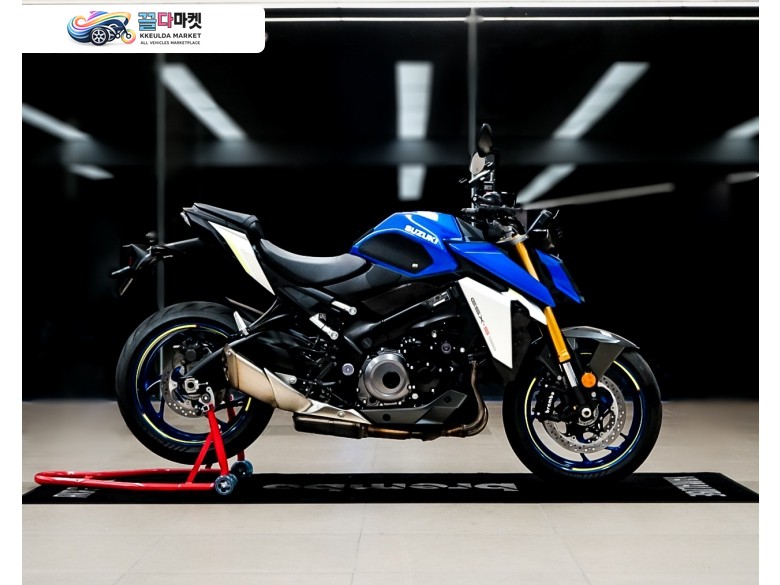 스즈끼 GSX S 1000 2023년식 필수옵션 구성 되어있는 깔끔한 신차급 차량