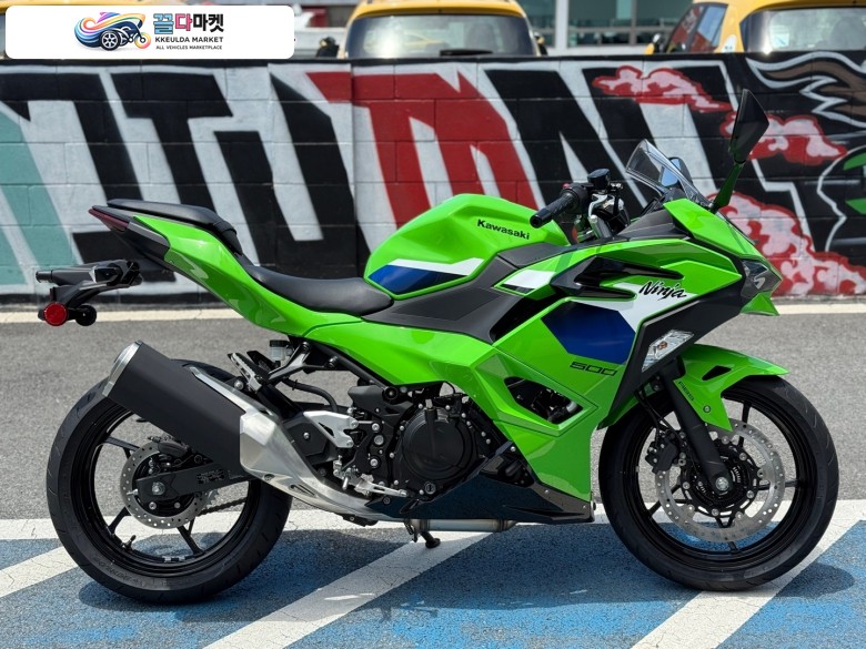 가와사키 닌자 500 R 2026년식 모토몰 - 종합바이크 쇼핑몰 / 2026년식 가와사키 닌자 500 그린칼라 현금할인 or 36개월 카두 무이자 / 현금할부 및 신용카드할부 /
