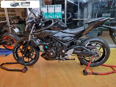 야마하 MT 03 2017년식 2017 MT-03 아크라포빅 풀배기  판매합니다.