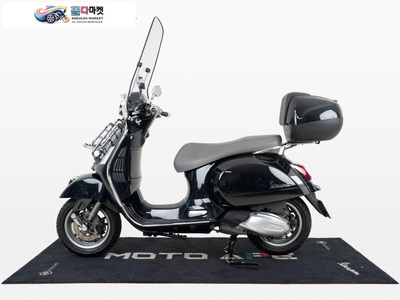 베스파 GTS 300 클래식 2024년식 [베스파 모토아페]24년식 GTS300 클래식 스마트키 중고차량, 무이자카드,무료배송